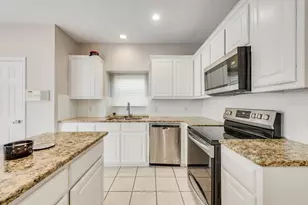 2300 Springmere Dr, Arlington, TX 76012 - Photo 15
