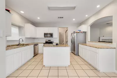 2300 Springmere Drive, Arlington, TX 76012 - Photo 13