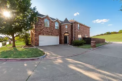 2300 Springmere Drive, Arlington, TX 76012 - Photo 1