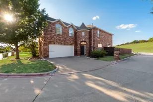 2300 Springmere Dr, Arlington, TX 76012 - Photo 1