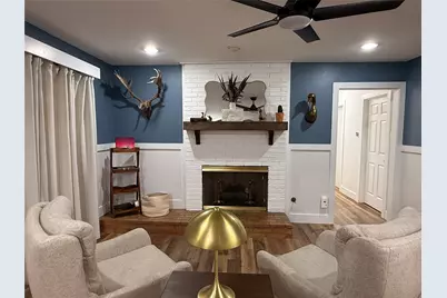 604 Kingwood Drive, Mineral Wells, TX 76067 - Photo 3