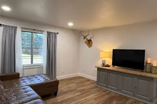 604 Kingwood Dr, Mineral Wells, TX 76067 - Photo 15