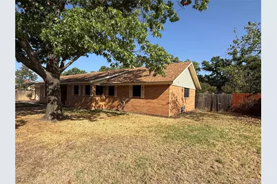 604 Kingwood Drive, Mineral Wells, TX 76067 - Photo 31