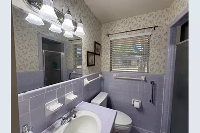 604 Kingwood Drive, Mineral Wells, TX 76067 - Photo 23