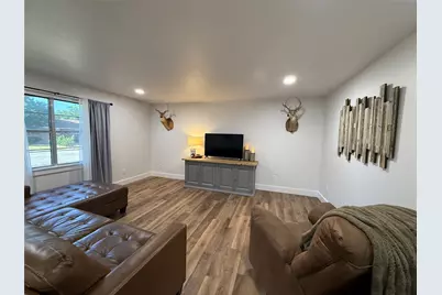 604 Kingwood Drive, Mineral Wells, TX 76067 - Photo 13