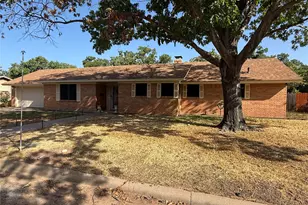 604 Kingwood Dr, Mineral Wells, TX 76067 - Photo 1
