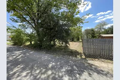 801 Thornton Carter Street, Mexia, TX 76667 - Photo 7