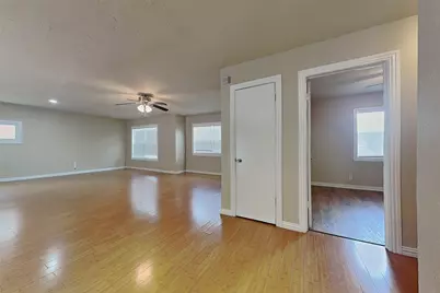805 Aransas Drive, Euless, TX 76039 - Photo 7