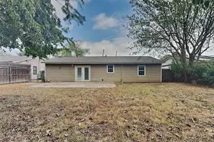805 Aransas Dr, Euless, TX 76039 - Photo 15