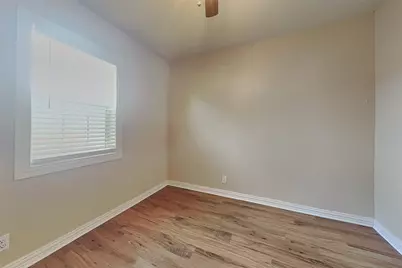 805 Aransas Drive, Euless, TX 76039 - Photo 9