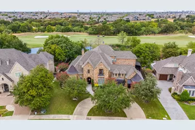 2613 Round Table Boulevard, Lewisville, TX 75056 - Photo 37