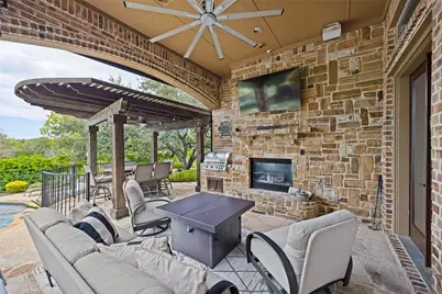 2613 Round Table Boulevard, Lewisville, TX 75056 - Photo 31