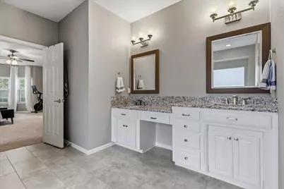 8212 Hallmark Drive, North Richland Hills, TX 76182 - Photo 19
