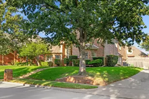 8212 Hallmark Dr, North Richland Hills, TX 76182 - Photo 37