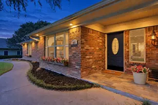 257 Willow Ridge Rd, Fort Worth, TX 76103 - Photo 1