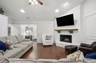 257 Willow Ridge Rd, Fort Worth, TX 76103 - Photo 7