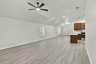 807 Wyatt St, Waxahachie, TX 75165 - Photo 13
