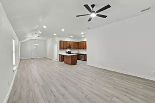 807 Wyatt St, Waxahachie, TX 75165 - Photo 11