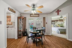 510 E Avenue F, Midlothian, TX 76065 - Photo 13