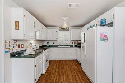 510 E Avenue F, Midlothian, TX 76065 - Photo 9