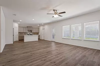 7322 Farmhouse Drive, Garland, TX 75043 - Photo 7