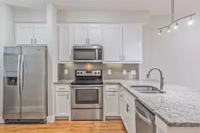 6051 Ross Avenue #110, Dallas, TX 75206 - Photo 7