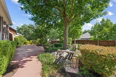936 Water Oak Drive, Grapevine, TX 76051 - Photo 35