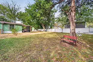 302 Longleaf St, Gun Barrel City, TX 75156 - Photo 35