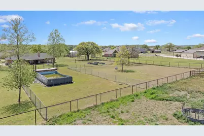 106 Vineyard Street, Weatherford, TX 76087 - Photo 5