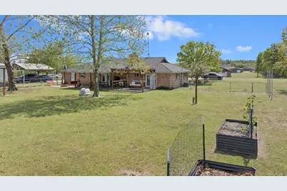 106 Vineyard Street, Weatherford, TX 76087 - Photo 7