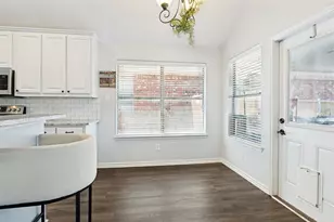 2944 Vacherie Ln, Dallas, TX 75227 - Photo 13