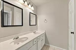 1653 Glenmore Dr, Lewisville, TX 75077 - Photo 37