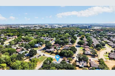 806 Creekside Drive, Euless, TX 76040 - Photo 33