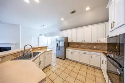 5708 Bedford Lane, The Colony, TX 75056 - Photo 15