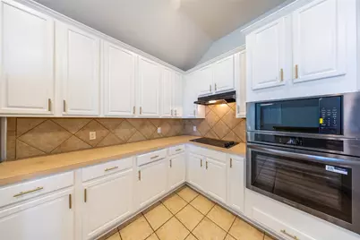 5708 Bedford Lane, The Colony, TX 75056 - Photo 13