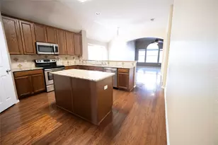 5521 Riverview Dr, The Colony, TX 75056 - Photo 9