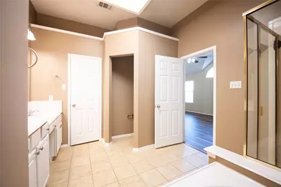 5521 Riverview Drive, The Colony, TX 75056 - Photo 19