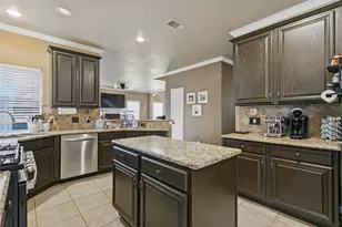 2314 Balleybrooke Dr, Lewisville, TX 75077 - Photo 11