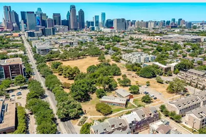 2502 Live Oak Street #329, Dallas, TX 75204 - Photo 31