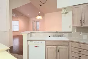 918 Bridges Dr, Arlington, TX 76012 - Photo 13