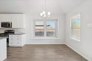 13068 Mizell Ln, Providence Village, TX 76227 - Photo 11
