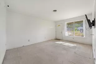 813 Jerry Ln, Bedford, TX 76022 - Photo 13