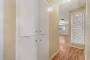 813 Jerry Ln, Bedford, TX 76022 - Photo 23