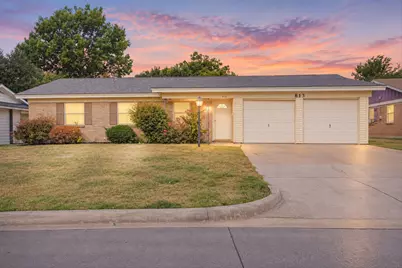 813 Jerry Lane, Bedford, TX 76022 - Photo 1