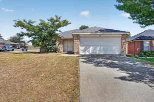 844 Canyon Cove Dr, Burleson, TX 76028 - Photo 1