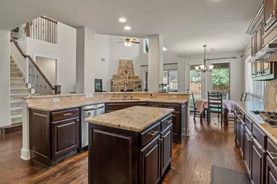 419 Paluxy Drive, Irving, TX 75039 - Photo 5