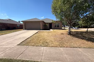 809 Canyon Cove Dr, Burleson, TX 76028 - Photo 1