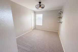 809 Canyon Cove Dr, Burleson, TX 76028 - Photo 15