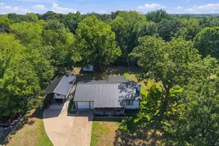 10455 Comanche, Wills Point, TX 75169 - Photo 3