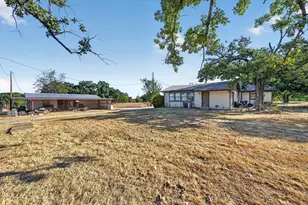 2332 County Rd 411, Alvarado, TX 76009 - Photo 13